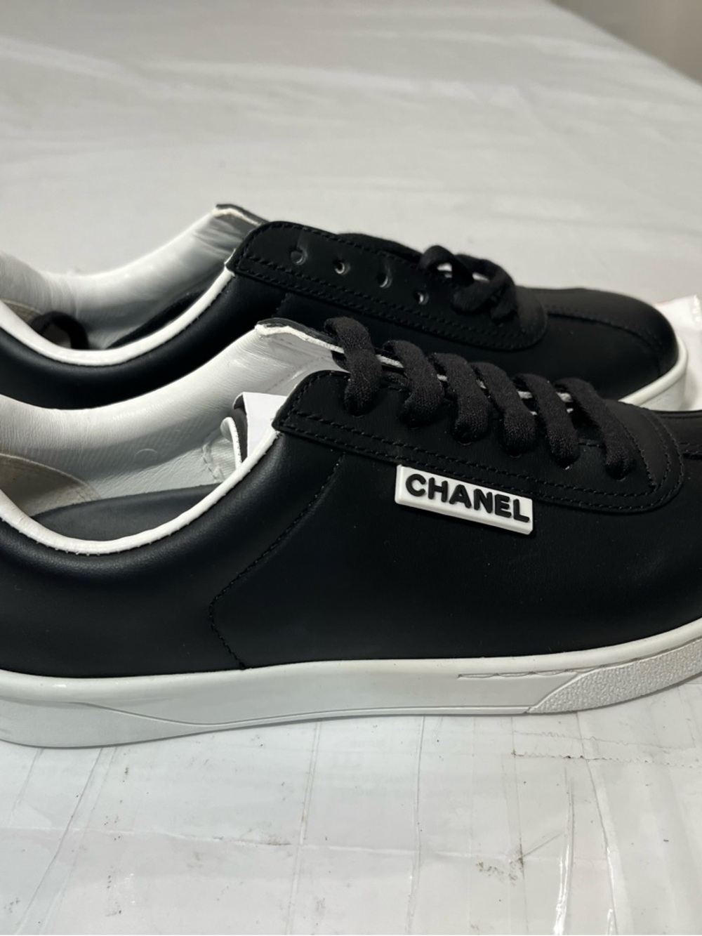 CHANEL Black and White women's Leather Sneakers - Picture 2 of 10